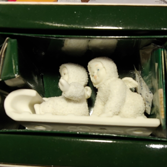 Snowbabies Classic Collection Dept 56 - Picture 1 of 4